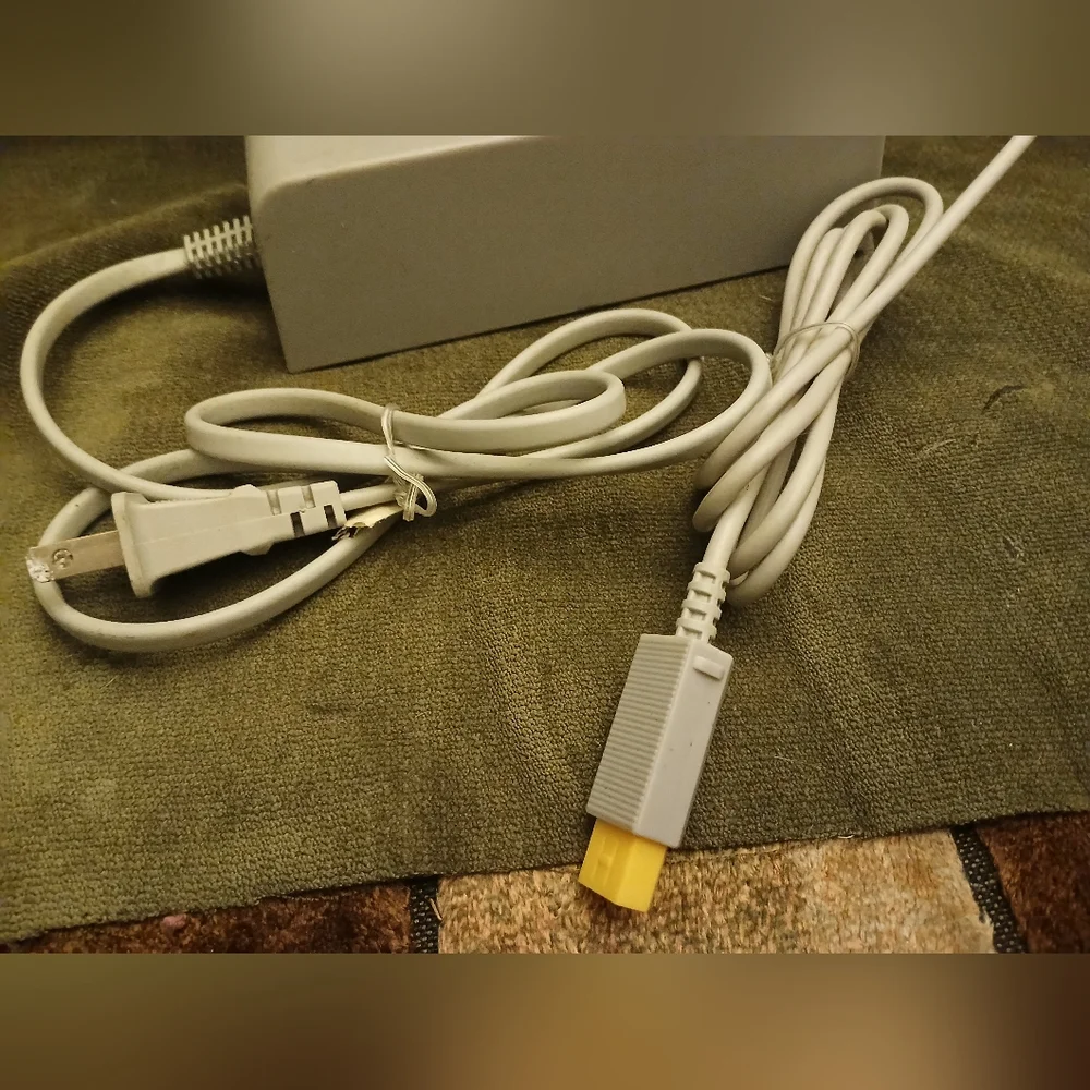 White Power Adapter with Cable For Wii SD-318
